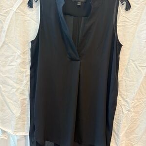 Banana Republic Black V-Neck Sleeveless Tunic Top
